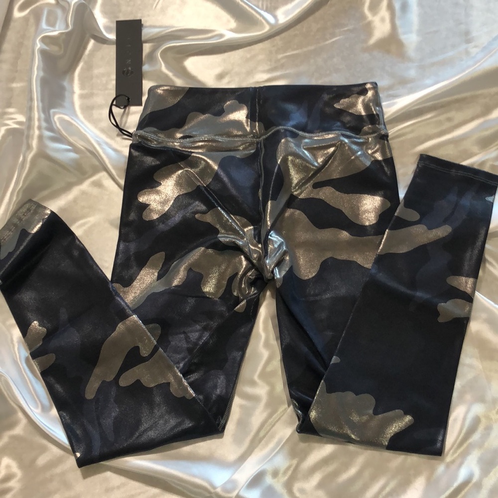 New Noli Guerra Legging Size Medium